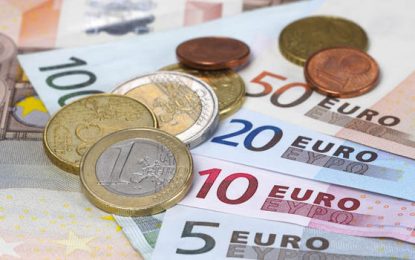 Euro Lower Despite IFO News