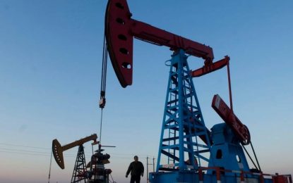 Oil Rises, Brent Rises Again Above 60 Dollar A Barrel