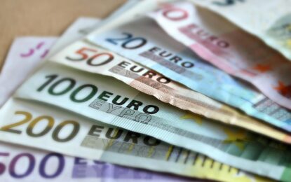 EUR/USD Gains Traction Above 1.0660 Ahead Of The Eurozone, US PMI Data