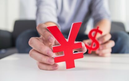 Forex Today: Yen Drops As Bank Of Japan Maintains Loose Policy