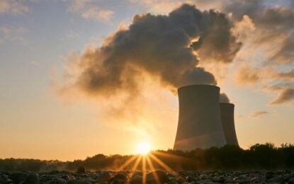 Tech Giants Eye Nuclear Power For AI Data Centers: A Double-Edged Sword