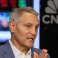 Investors Will Keep Ari Emanuel In The Boxing Ring 
                    
 